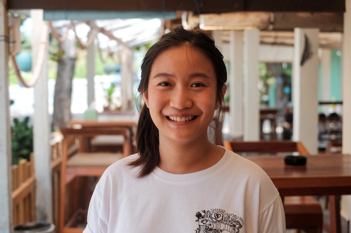 Psy at Stay Cafe on Mae Ram Phueng beach, Rayong
